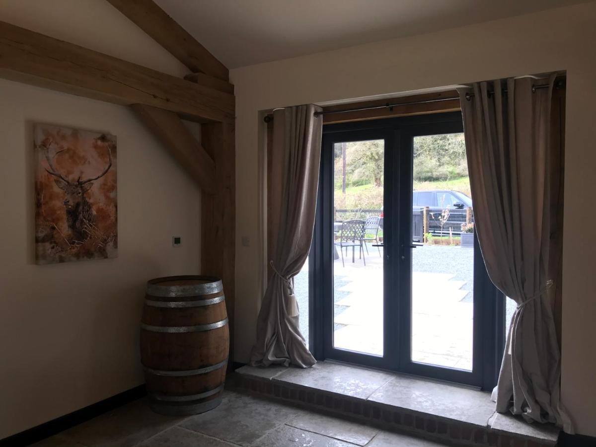 Trelaske Mill Cider Barn-With Hot Tub, Fire Pit Bbq Lewannick Екстериор снимка